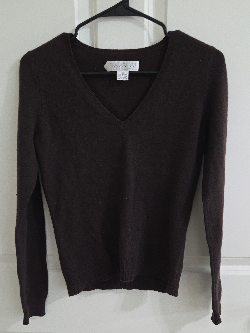 Collection Fifty NineD ark Brown V-Neck Women's Cashmere Sweater XS